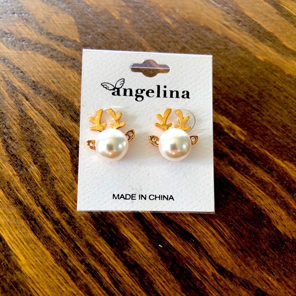 Pearl Reindeer Earrings